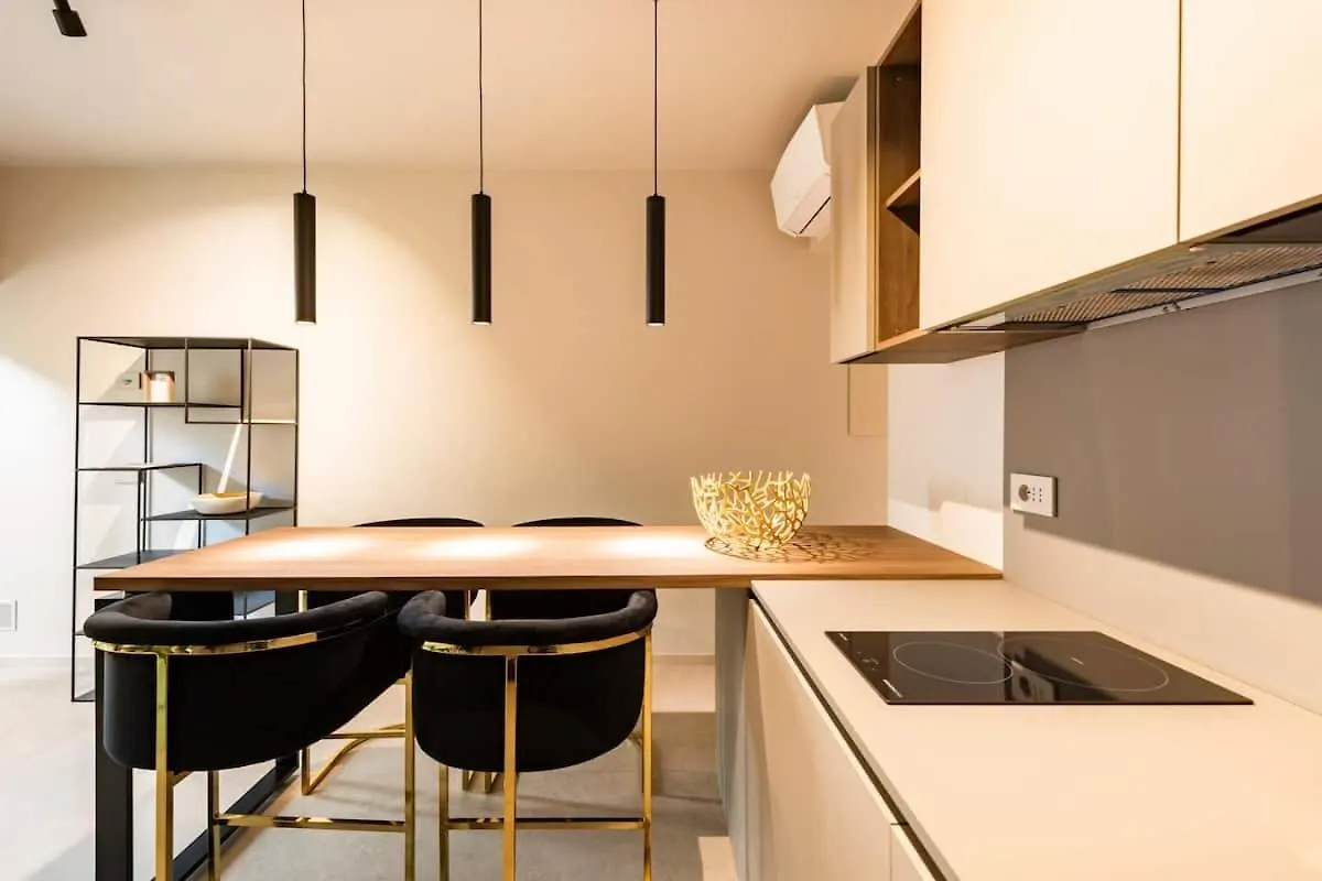 Apartment Lagoc0C00N - Colazione - 300M Stazione - 800M Lago Desenzano del Garda